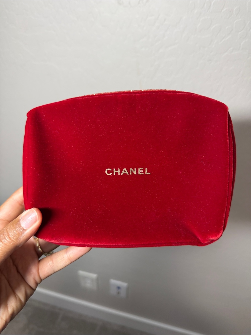 Chanel Cosmetic Bag Velvet Holiday Collection